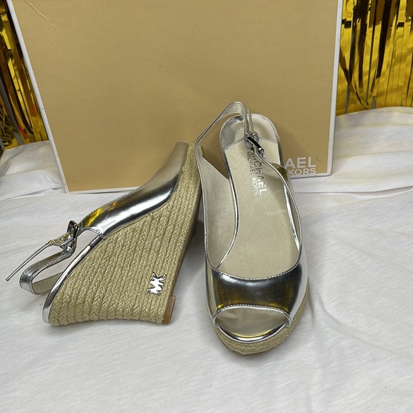 Michael Kors Metallic Pu Kami SlingBack Wedges - Picture 6 of 14